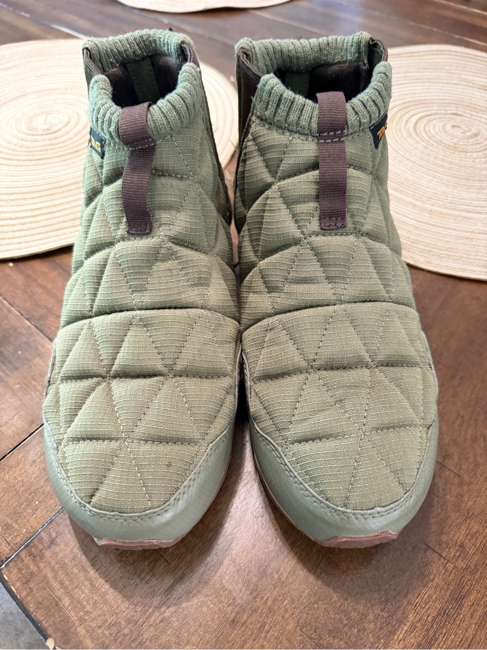 Teva Quilted Mid-Top Shoes – Olive Green – Women’s Size 7